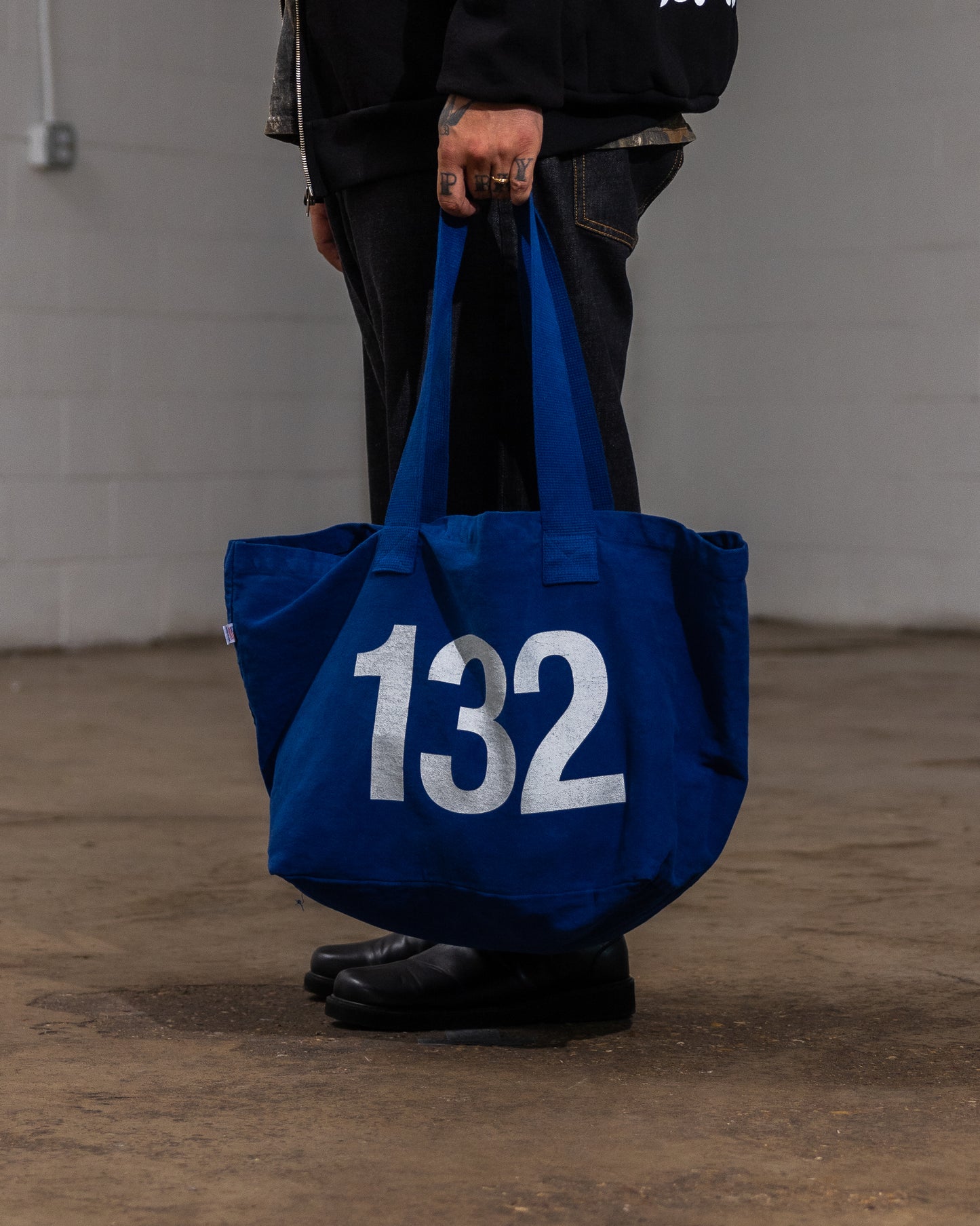 *PS132* TOTE